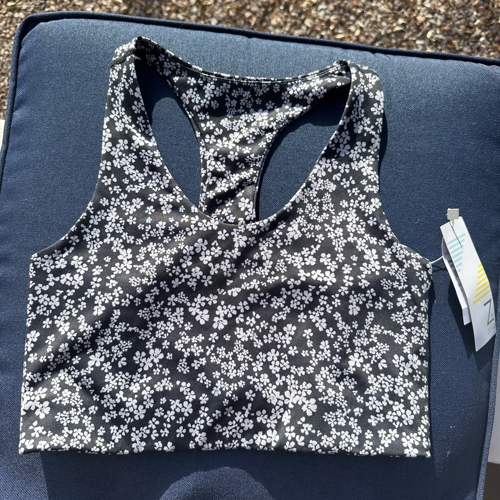 NWT Z by Zella Sports Bra - graphic floral pattern, Size S
